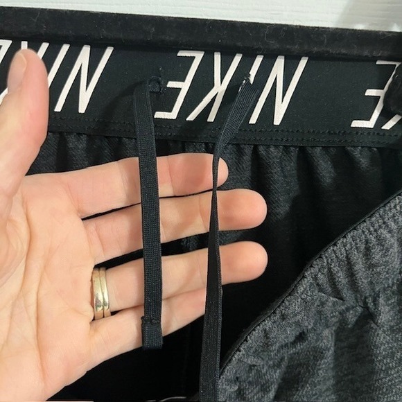 Nike Dri-FIT Running Shorts Athletic Gym Workout Fitness Gray Size S - Picture 6 of 6